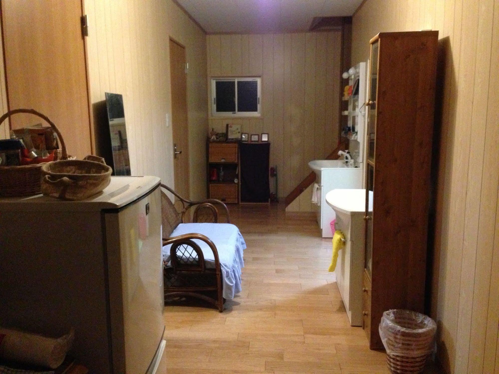 Goto Guest House Utojuku Eksteriør billede